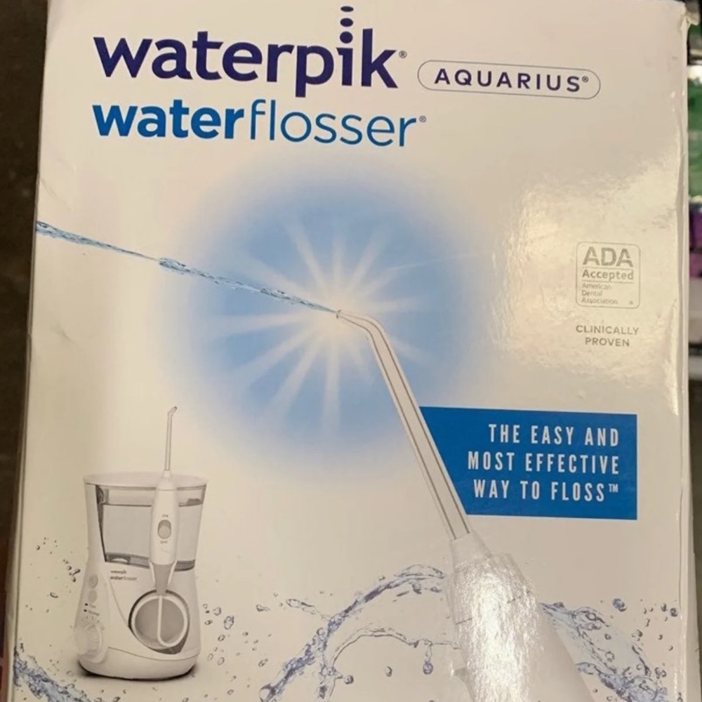 Aquarius Waterpik waterflosser.